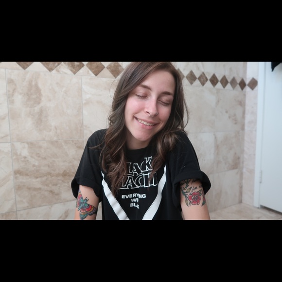 Meet your Posher, Zoey - Picture 4 of 4